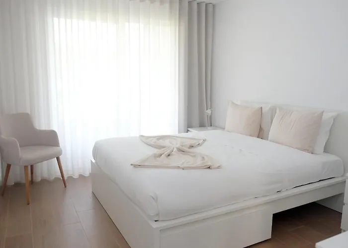 Olive House - 4 Bedrooms Tatil Evi *