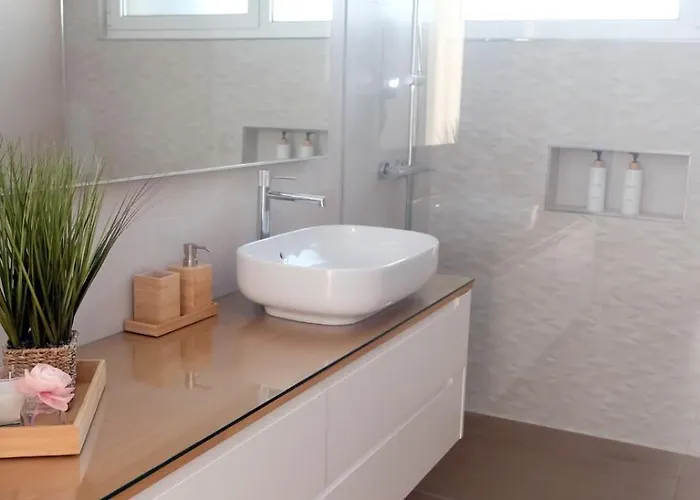 Olive House - 4 Bedrooms Tatil Evi *